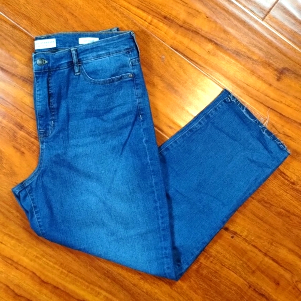 Social Standard By Sanctuary High Rise Raw Hem Slim Straight Denim Jeans